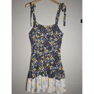 Francescas Jun & Ivy Womens Ditsy‎ Floral Smocked Sundress L Spaghetti strap NWT
